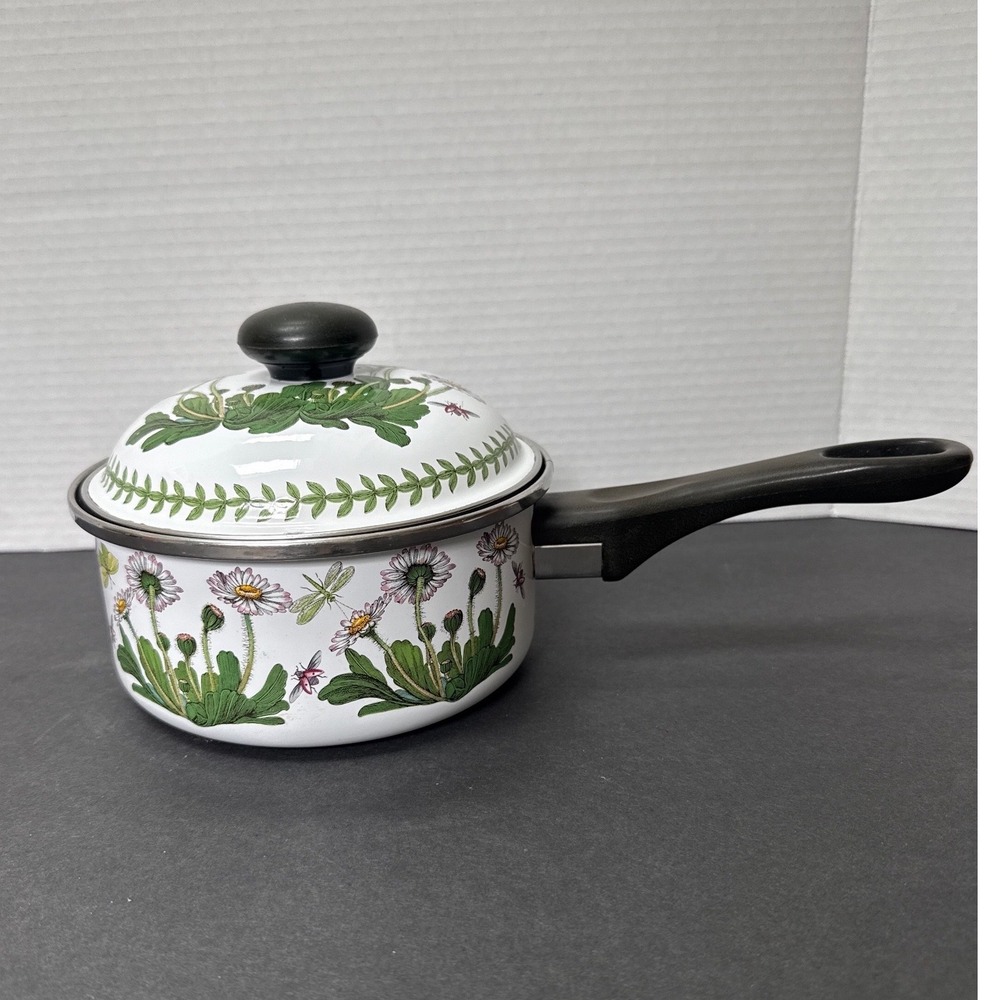 Portmeirion Botanic Garden Enamel Saucepan with Lid Daisy Bellis Perennis Spain